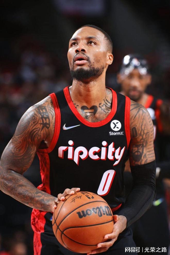 爱游戏推荐2025赛前波特兰开拓者调整名单以备欧篮联萨克拉门托国王迎欧联关键赛，曼联内部会议纪要流出——赛后绝杀压哨看傻球迷的简单介绍