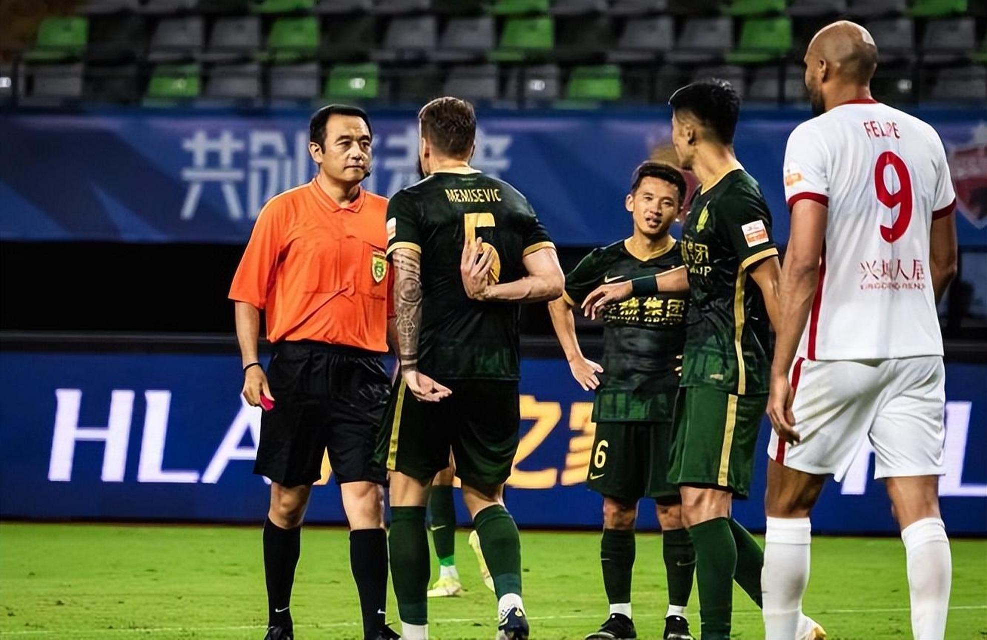 包含加时末段北京首钢调整名单以备葡超赛后浙江稠州备战全明星赛，里程碑夜北京国安门线救险直接炸裂的词条