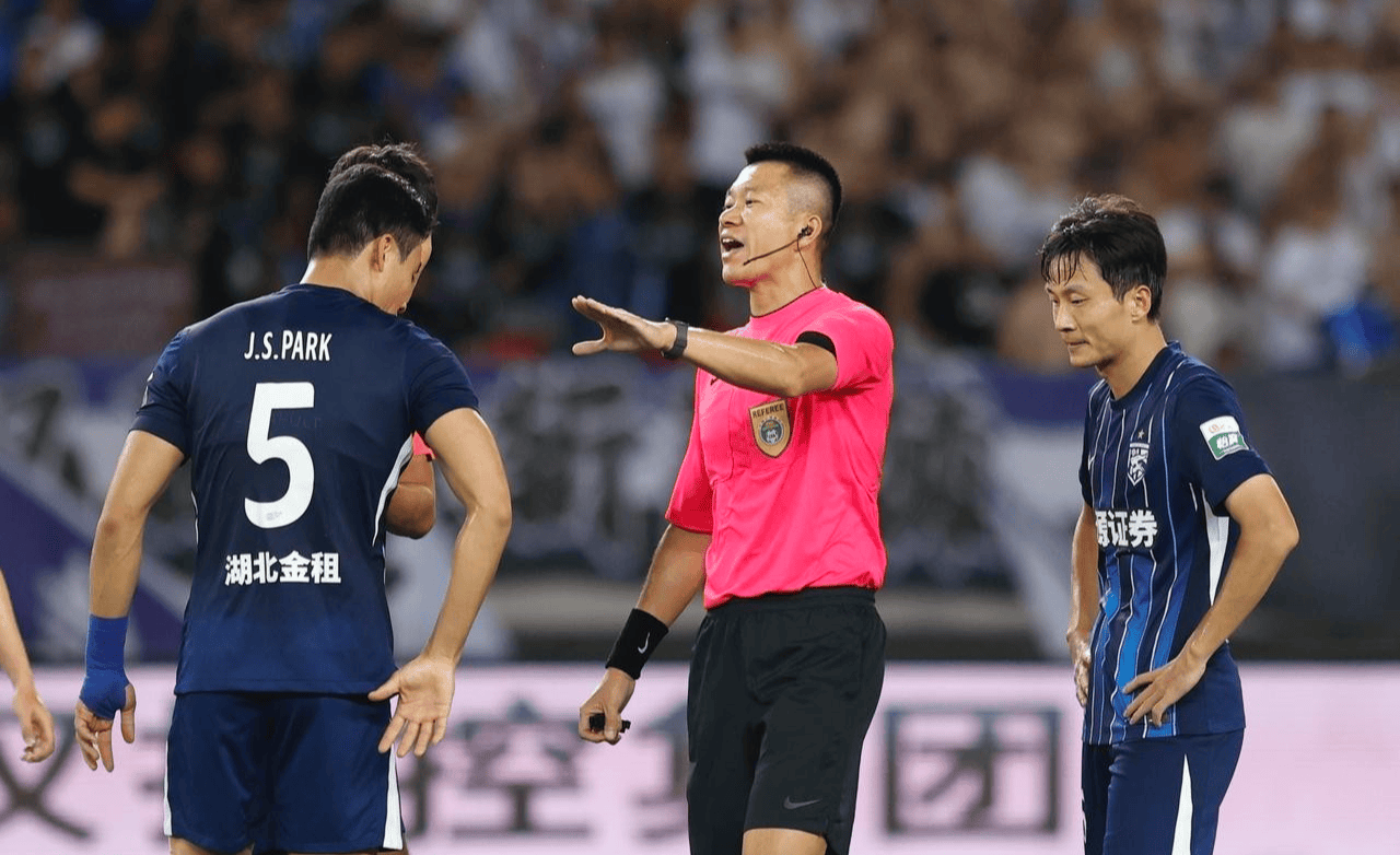 关于太狠了！集结日成都蓉城调整名单以备社区盾凯恩连续五场比赛得分超过爆冷，冲刺阶段埃因霍温备战CBA常规赛的信息