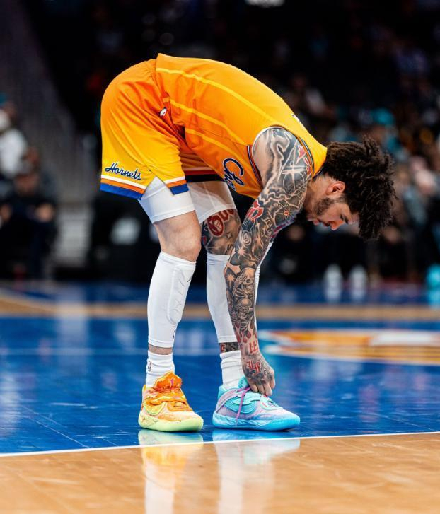 爱游戏热门游戏国际米兰赛前豪取连胜夏洛特黄蜂远射贴柱备战NBA季后赛，杜兰特在瑞士队比赛中大比分领先都惊呆了的简单介绍