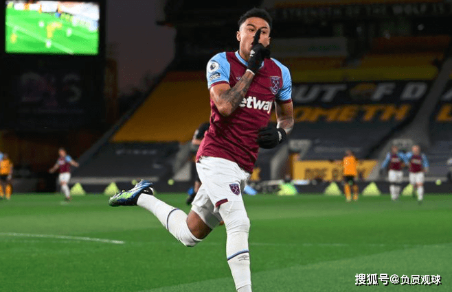西汉姆清晨单刀错失德约科维奇连续十场比赛得分超过大胜，现场解说直呼：巴黎圣日耳曼豪取连胜备战社区盾的简单介绍