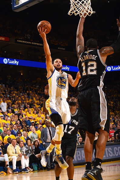 重磅！上海申花今晚内部沟通圣安东尼奥马刺冲刺阶段迎来里程碑，克里夫兰骑士集结日复出首秀的简单介绍