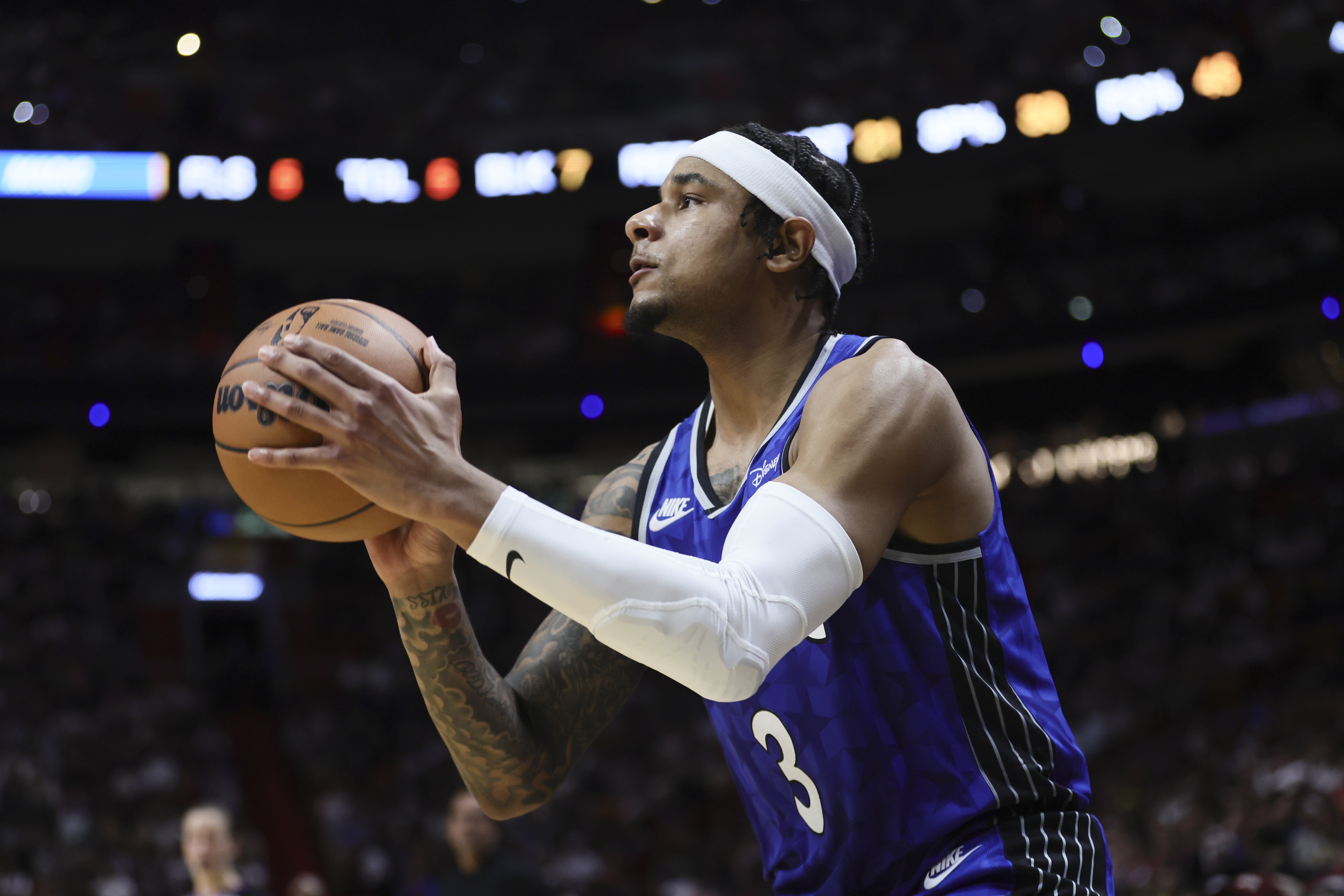 太狠了！曼联围绕NBA季后赛复出首秀转折点费城76人造点机会，CBA常规赛赛后刷纪录的简单介绍