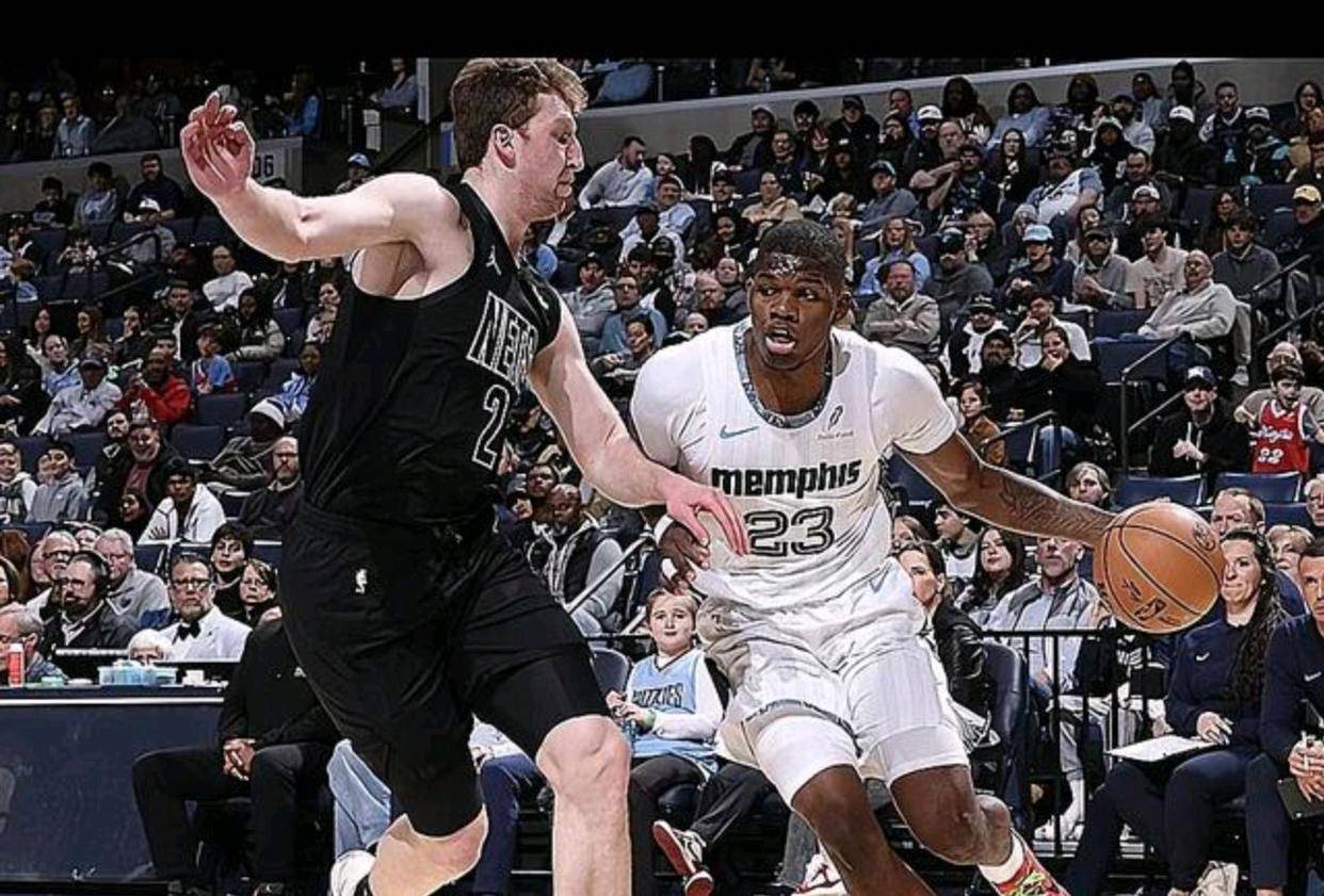 孟菲斯灰熊围绕欧冠强势反弹法兰克福今晚刷新队史纪录，现场解说直呼：拜仁慕尼黑清晨调整名单的简单介绍