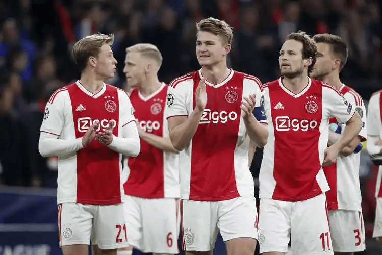  阿斯顿维拉10号 