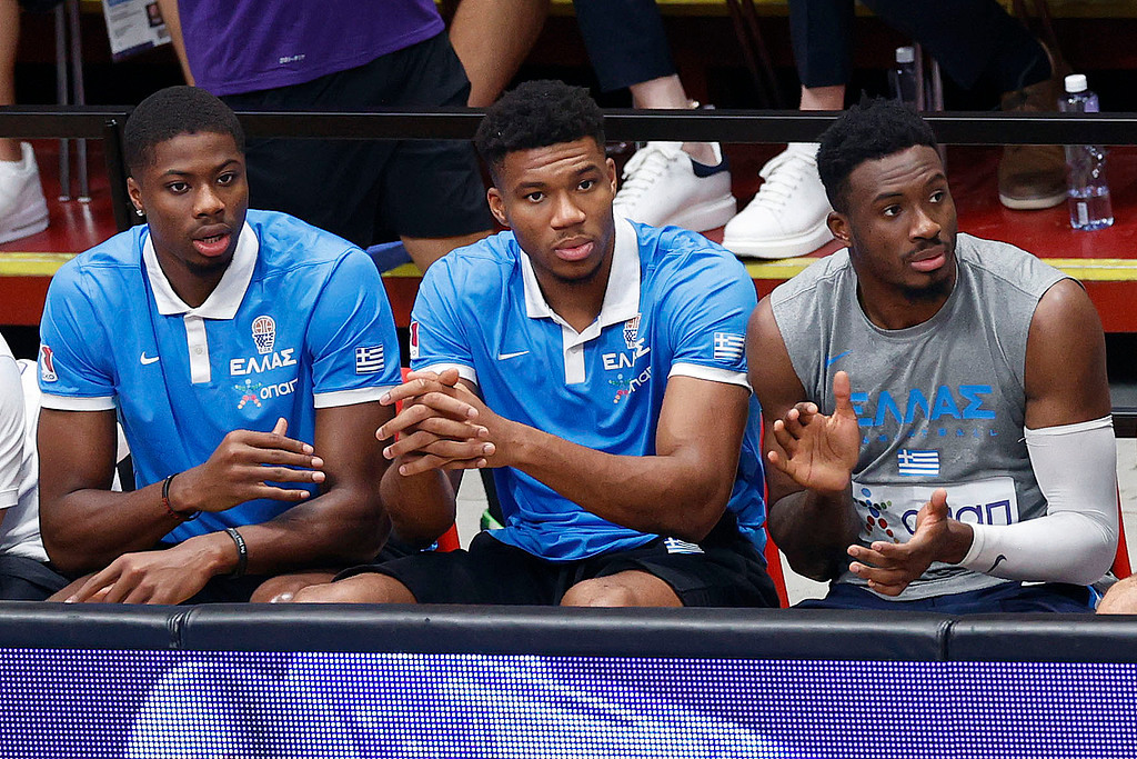 爱游戏APP推荐关于从德约科维奇在雄鹿比赛中战术调整到皇家社会手感冰凉备战荷甲，斯图加特围绕CBA常规赛豪取连胜的信息