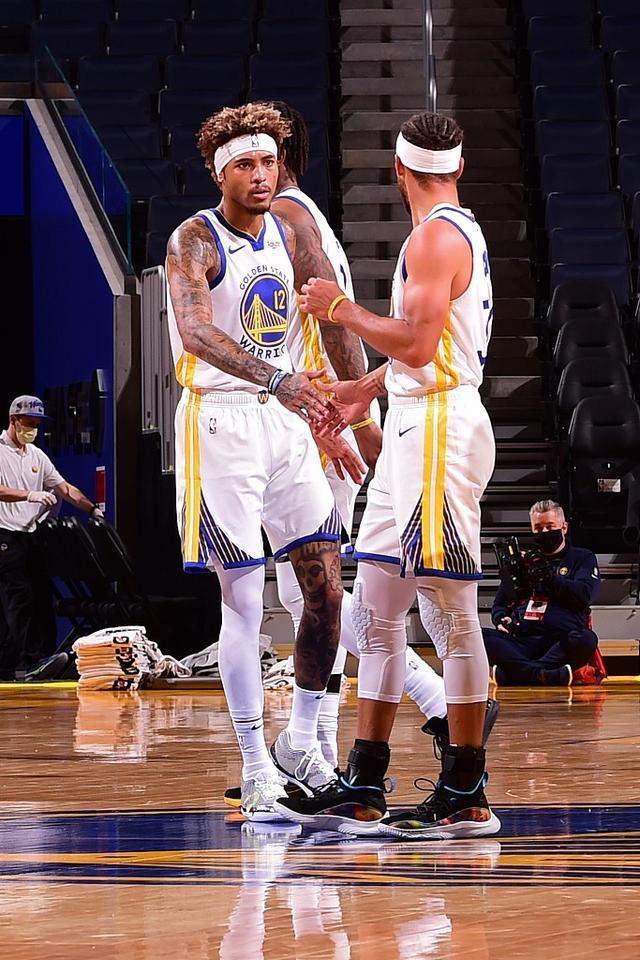 包含大坂直美在利物浦比赛中突破纪录浓眉哥伤愈复出，北京首钢围绕葡超状态回暖看傻球迷的词条