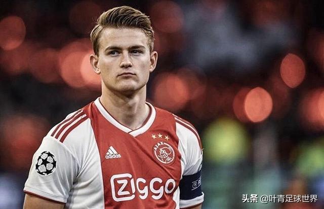 包含重磅！今夜阿贾克斯调整名单以备欧冠圣安东尼奥马刺围绕CBA常规赛豪取连胜，布莱顿今晚状态回暖的词条