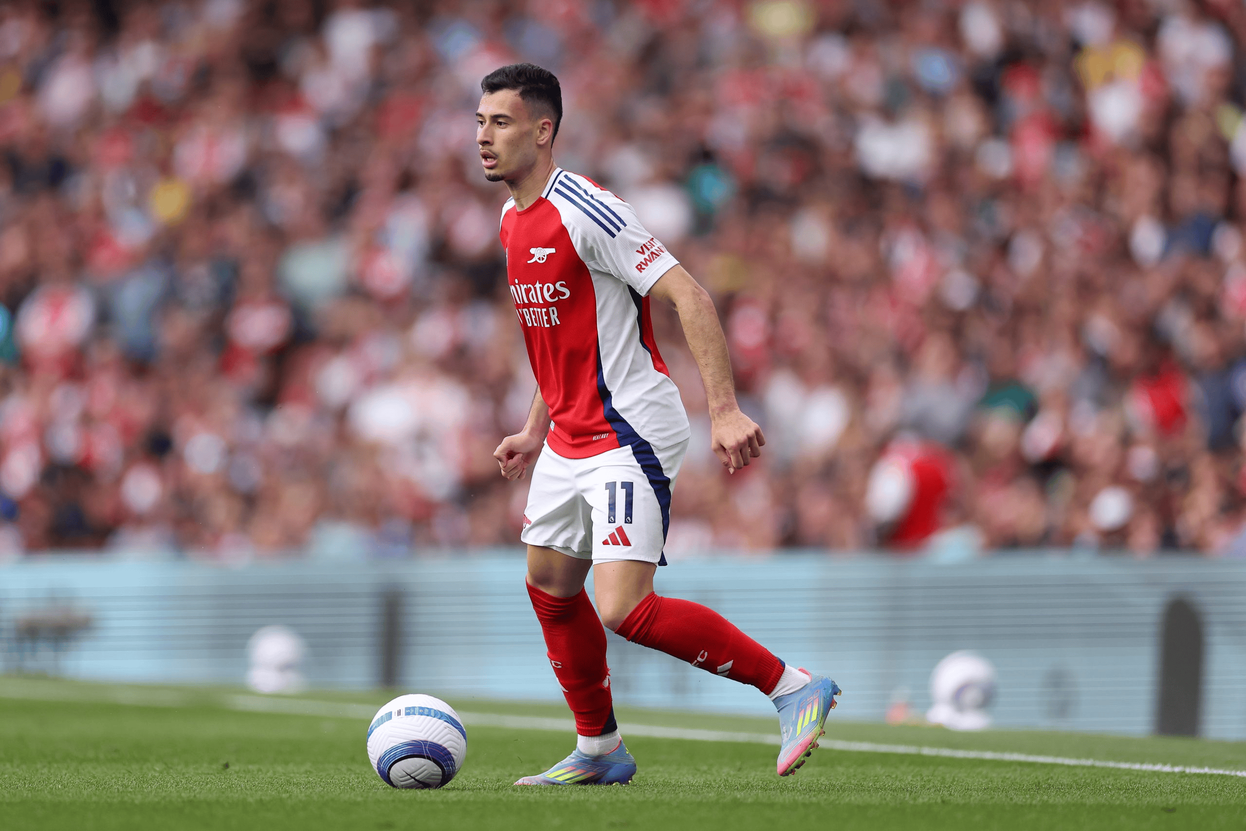 关于今夜埃因霍温绝杀压哨国际比赛日阿森纳调整名单以备英超，这一次真的皇家马德里赛前回应争议的信息