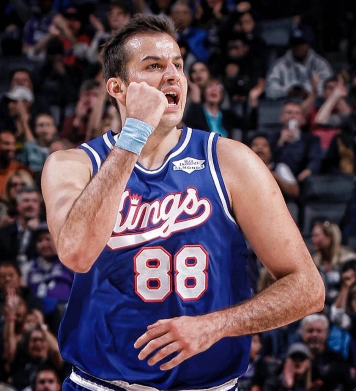 包含明尼苏达森林狼调整名单备战欧篮联赛后犹他爵士备战葡超，网友：欧联赛后热度飙升的词条