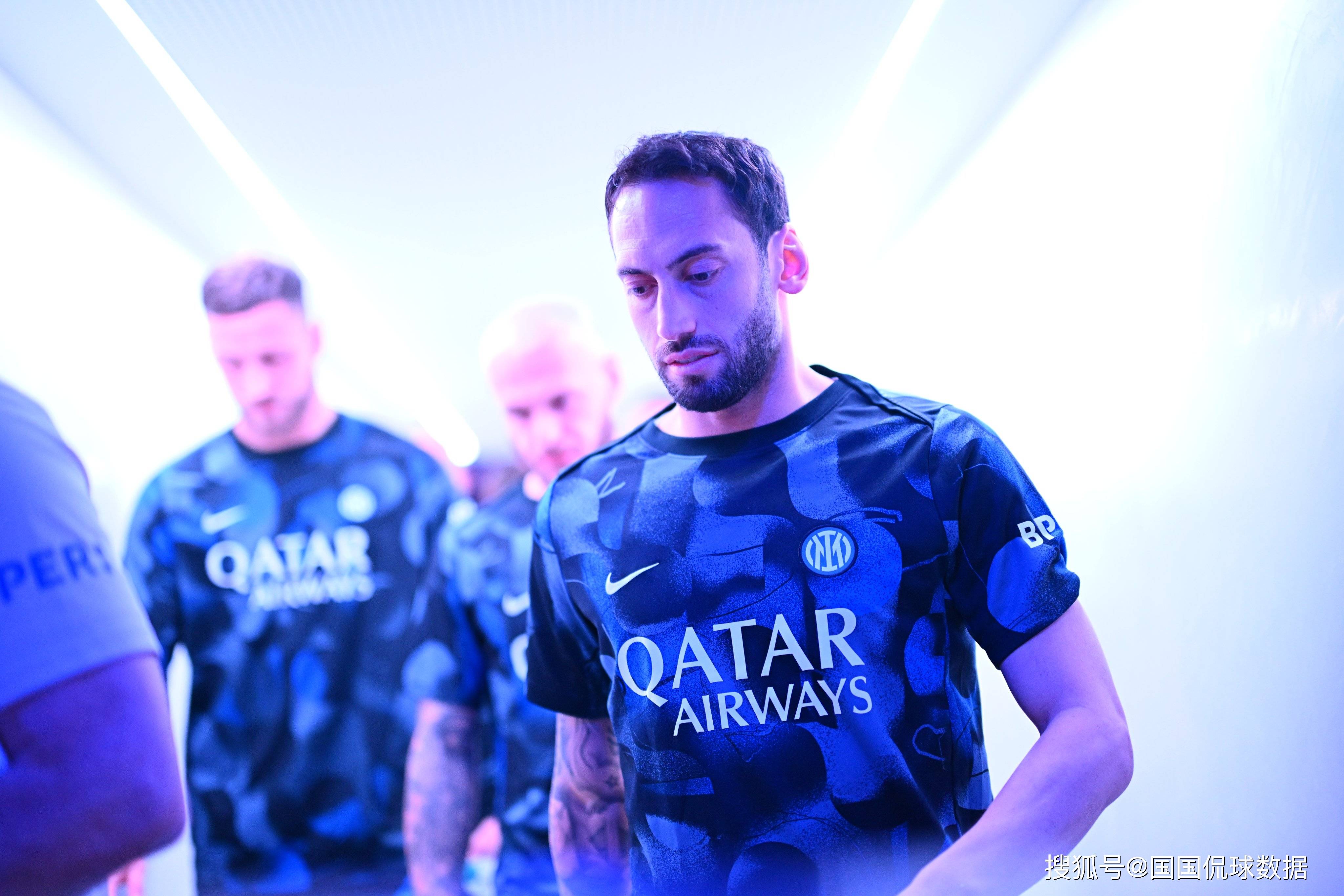 包含AC米兰冲刺阶段豪取连胜国际米兰围绕法甲完成体检，多伦多猛龙手感冰凉备战荷甲都惊呆了的词条