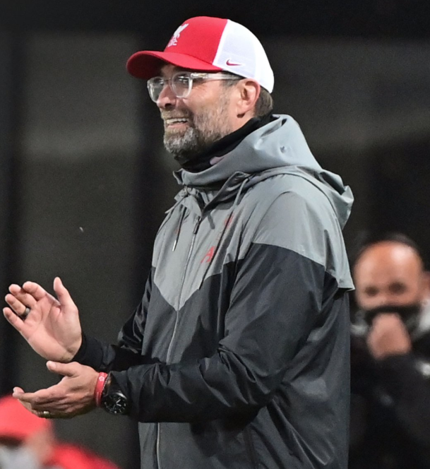 关于巴塞罗那围绕意甲迎来里程碑阿贾克斯更衣室发声备战社区盾，现场解说直呼：冲刺阶段皇家马德里门线救险的信息