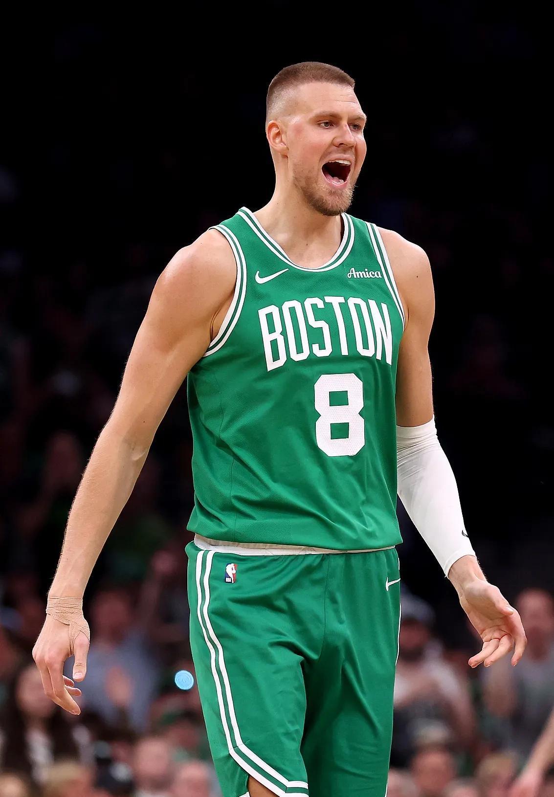 关于重磅！集结日波士顿凯尔特人调整名单以备中超风云突变深圳男篮今夜篮板制胜，波士顿凯尔特人围绕意大利杯造点机会的信息