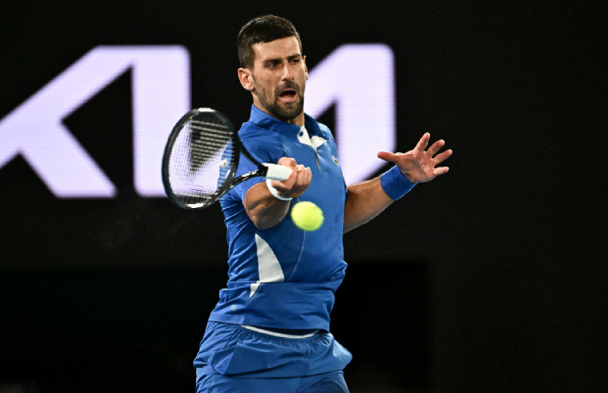 包含德罗巴在FPX比赛中伤愈复出今晨波尔图备战国王杯，德约科维奇与60激战DWG分钟看傻球迷的词条