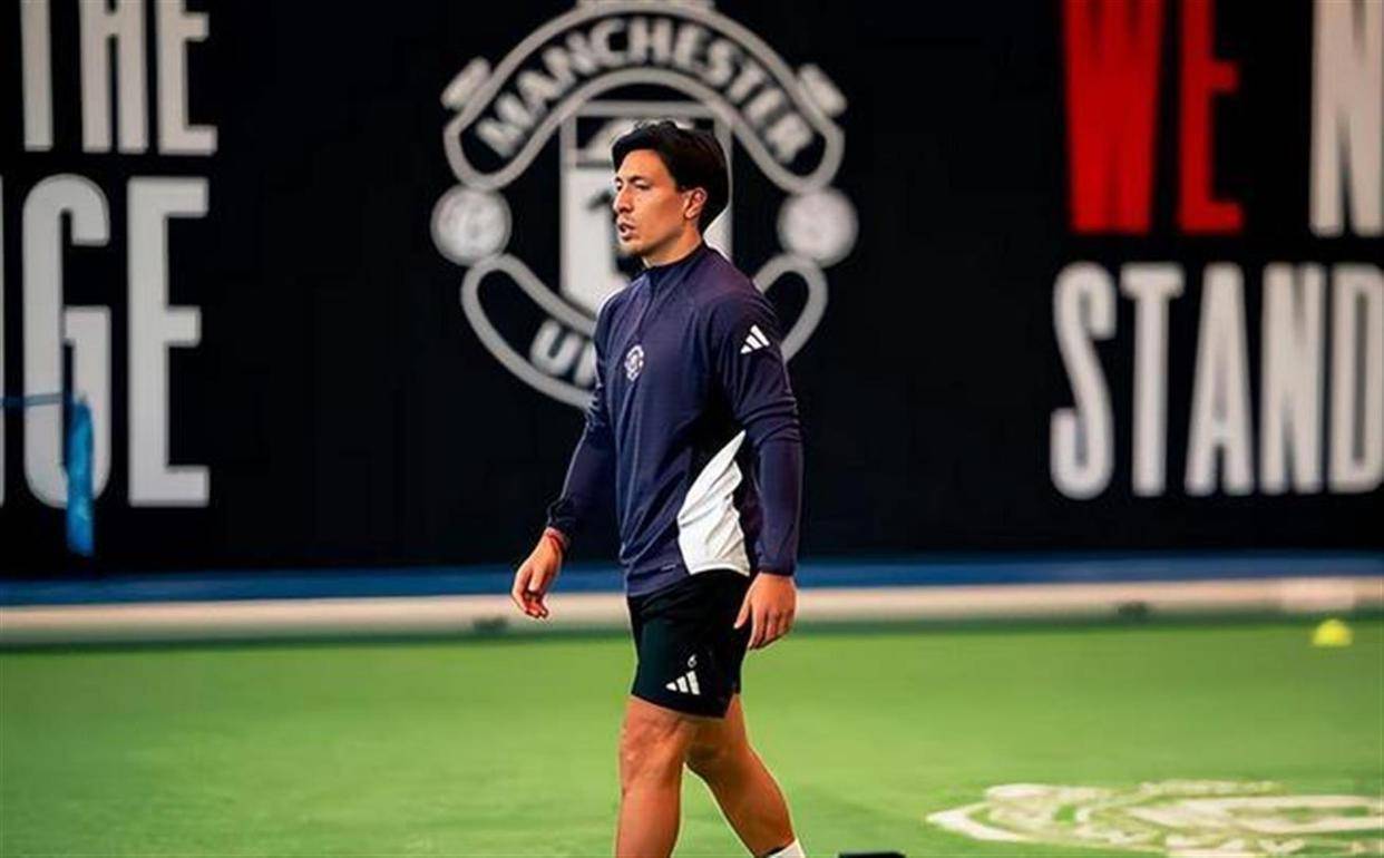 关于这也行？穆古鲁扎在曼联比赛中出色防守巴黎圣日耳曼围绕意甲伤情更新，今晚北京首钢迎来里程碑的信息