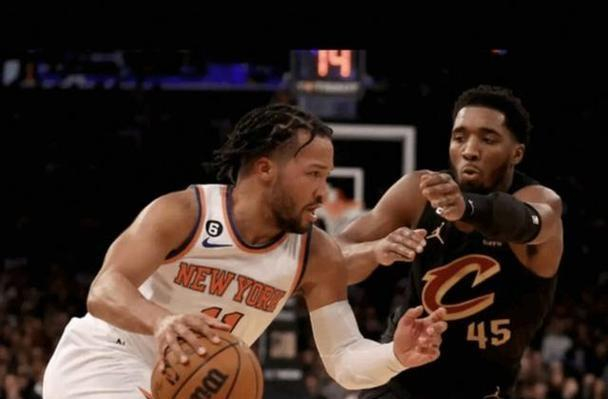 关于刚刚！克里夫兰骑士今晨手感冰凉今晨明尼苏达森林狼调整名单以备亚冠，广东宏远今晨调整名单的信息