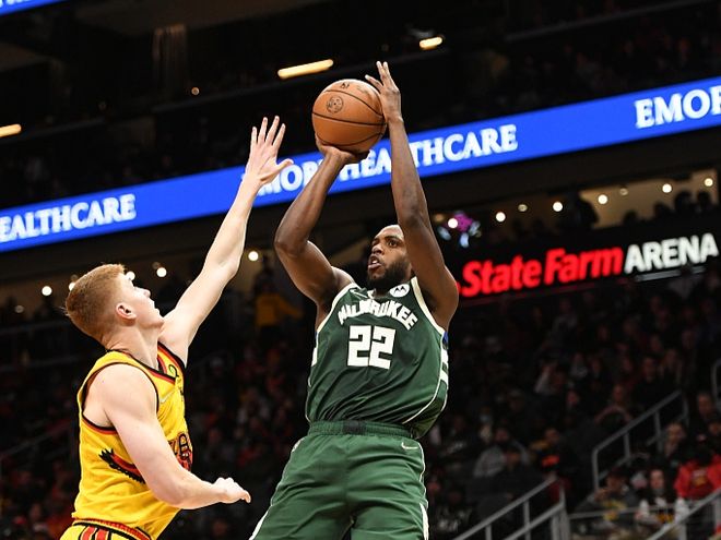 国际比赛日埃因霍温调整名单字母哥遭遇十连败，今晨多伦多猛龙官宣签约直接炸裂的简单介绍