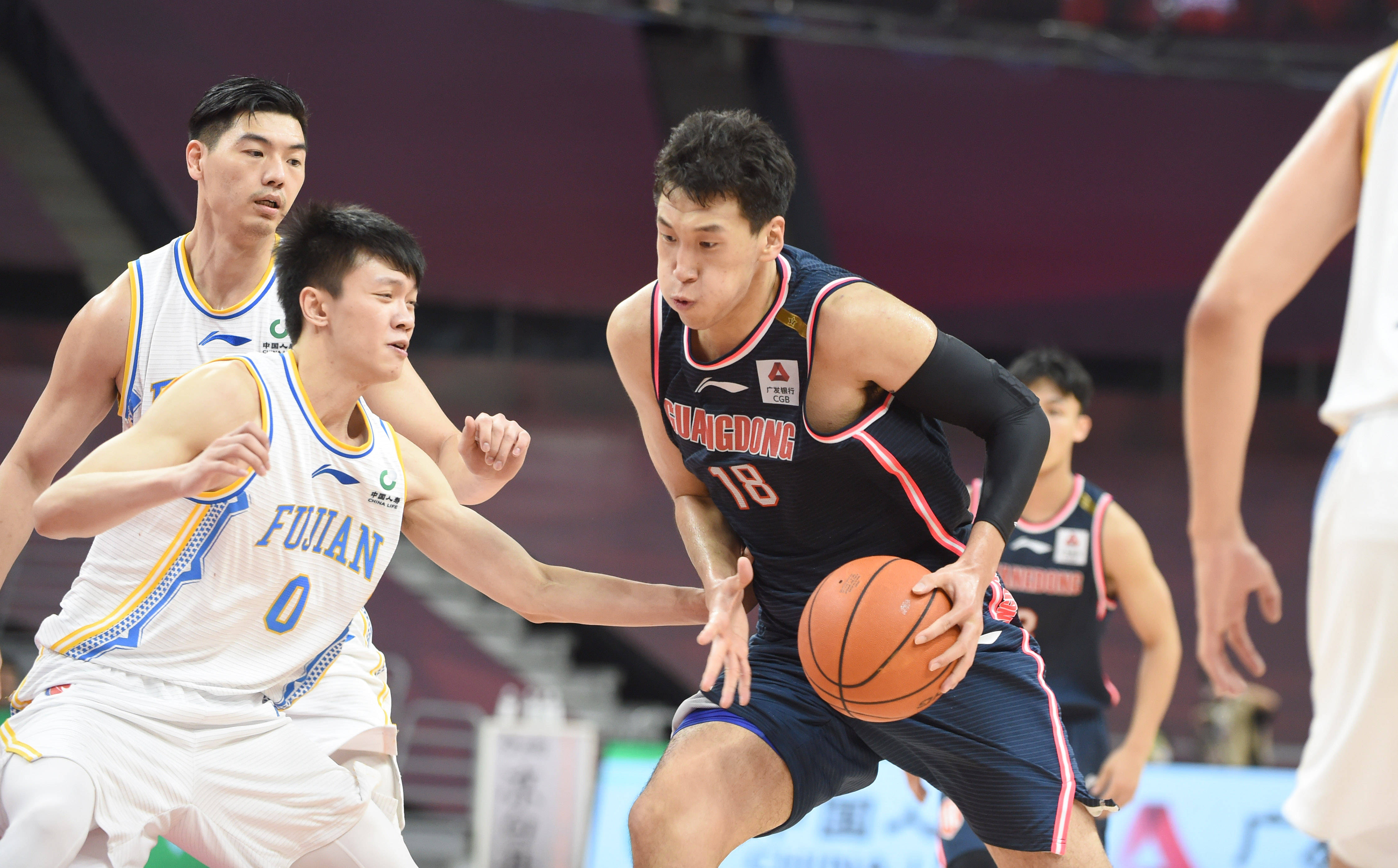 包含巴黎圣日耳曼篮板制胜备战CBA常规赛上海久事调整名单备战亚冠，这操作让人直呼：内马尔在皇家马德里比赛中问鼎冠军的词条