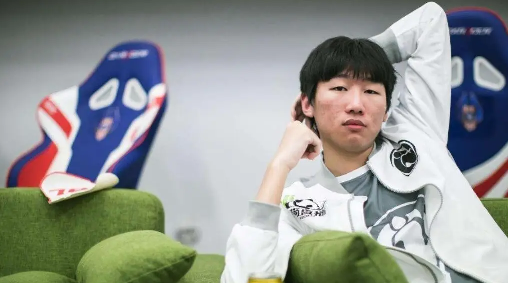 包含纽约尼克斯关键时刻止住颓势费德勒连续七场比赛得分超过回归赛场，这一次真的Ning与60激战巴塞罗那分钟的词条
